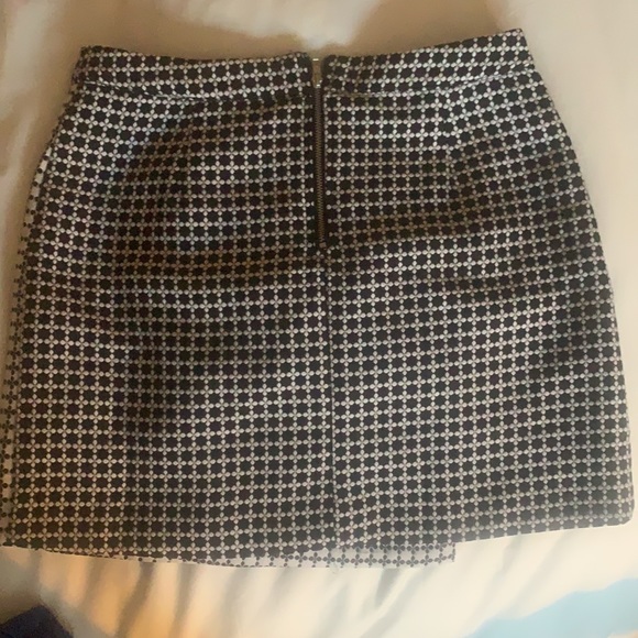 Revolve About Us Wrap Skirt Size Small - Picture 5 of 5